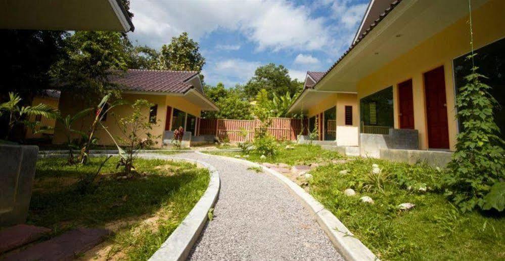 Villa De Mama Rawai Екстериор снимка